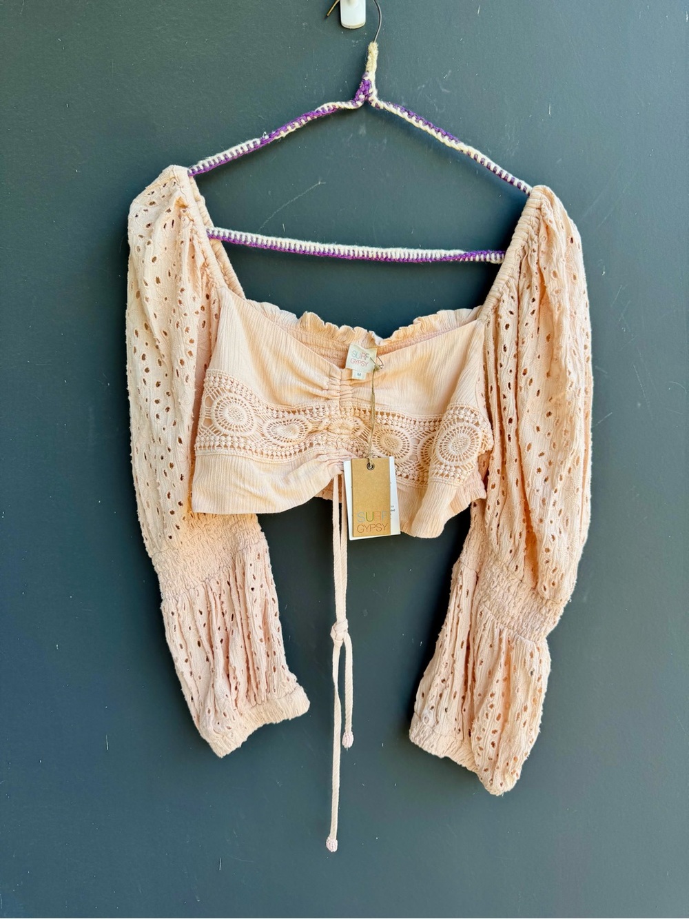 Surf Gypsy NWT Boho Eyelet Long-Sleeve Crop Top in peach